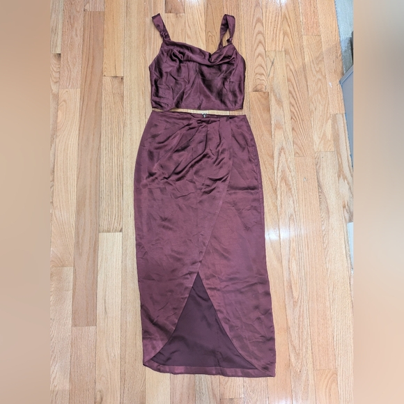 17. NWT TULAROSA OLIVIA SKIRT SET - Picture 6 of 9